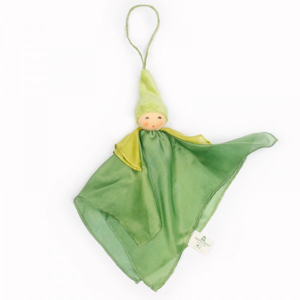 kleine Wiegenfee - pflanzengefärbte Seide