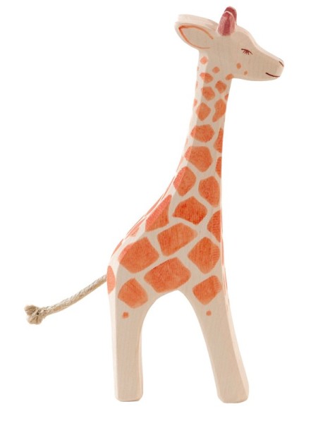 Giraffe groß stehend